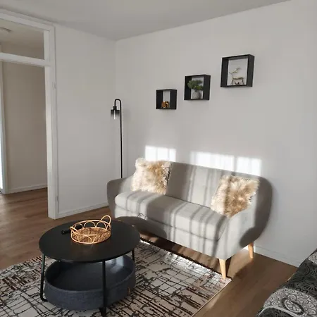 Tania * באד נויאנאהר-ארוויילר