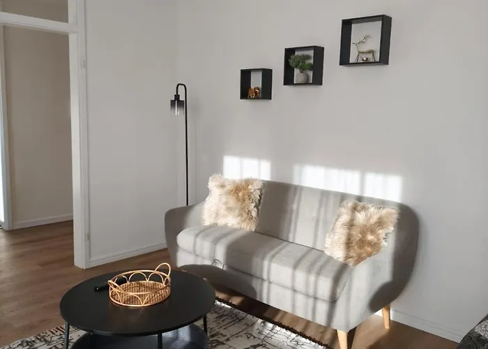 Tania * באד נויאנאהר-ארוויילר